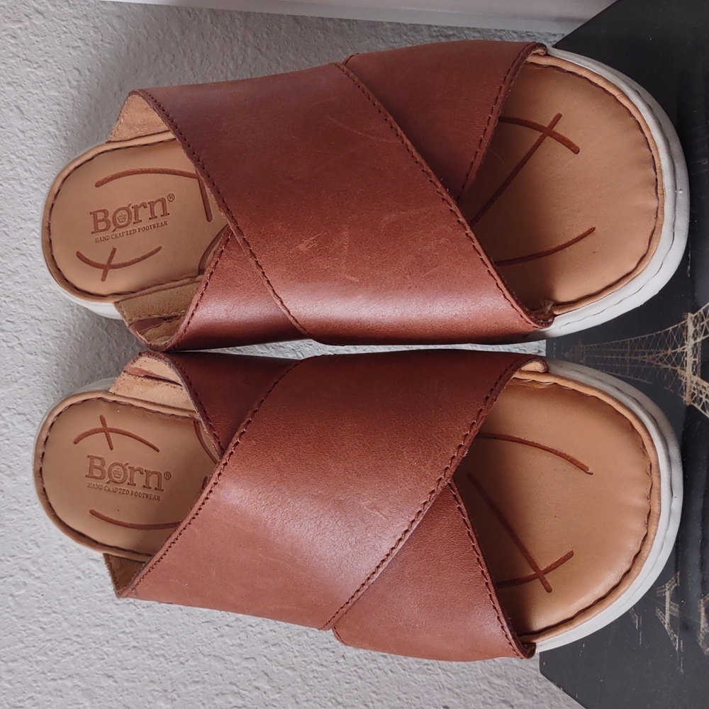 Born Sandal